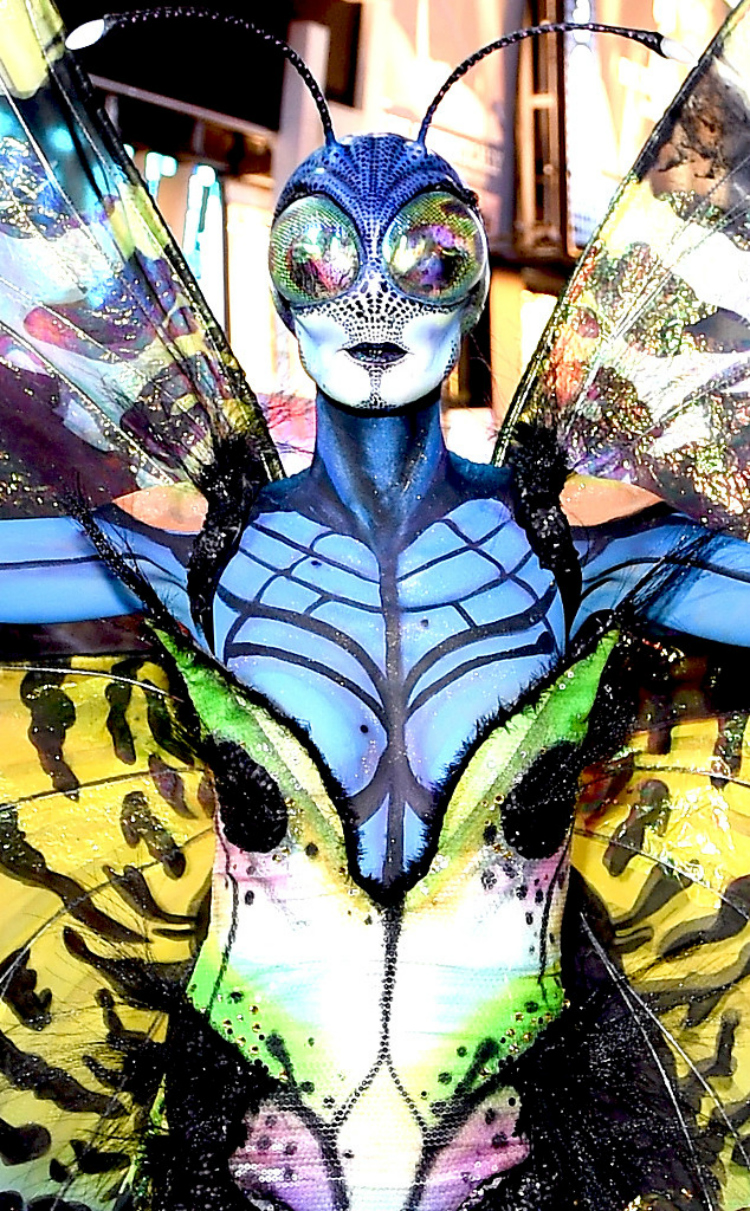 10halloween-makeup-inspo-heidiklum-10.jpg