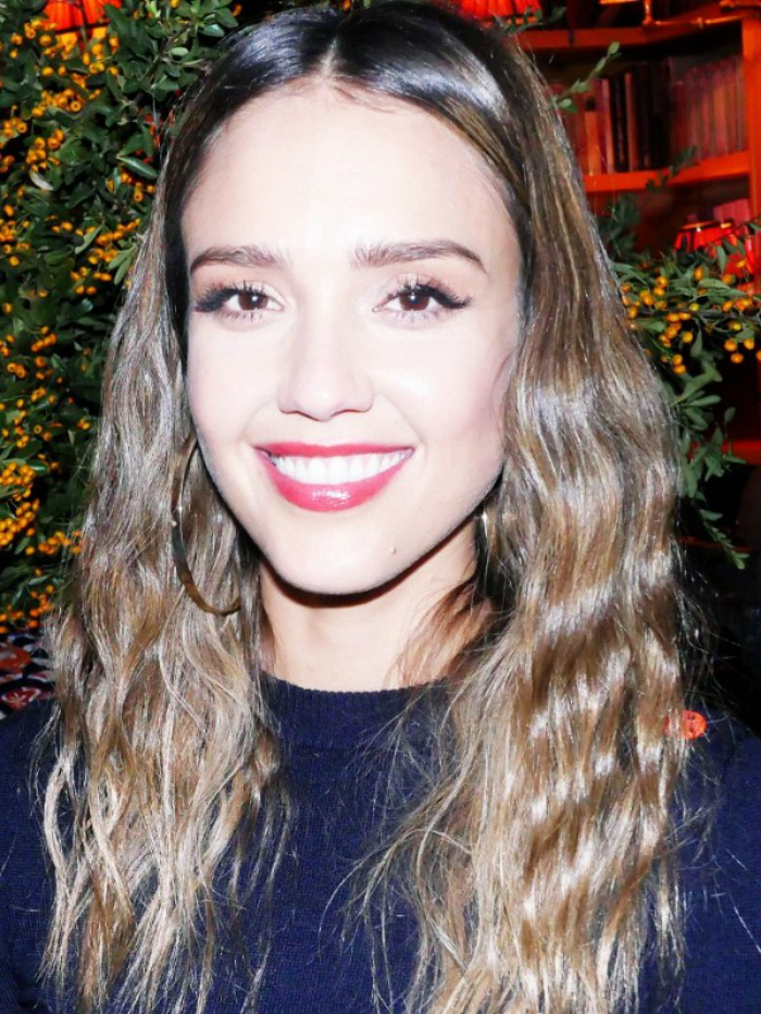 3makeuplooks-celebs-love-02.jpg