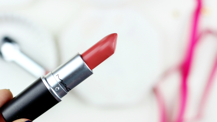 4office-appropriate-lipstick-colors-03.jpg