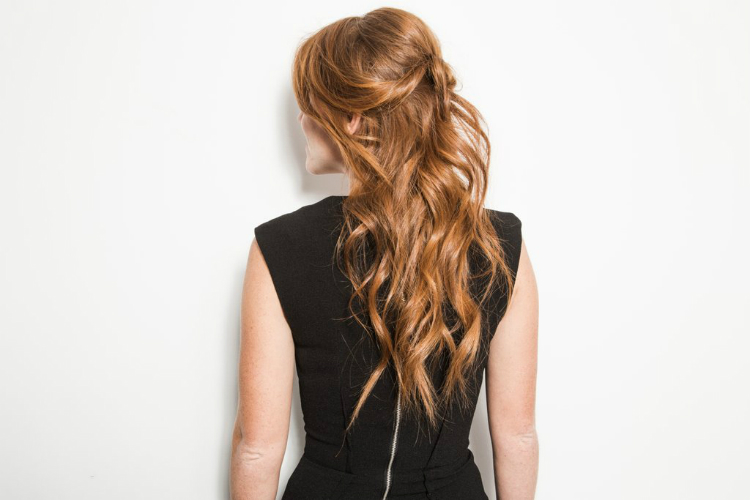 5-easy-hairstyles-for-valentinesday-03.jpg