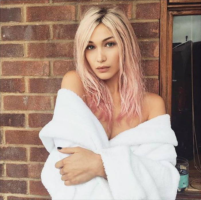 5celebs-with-pink-hair-02.jpg