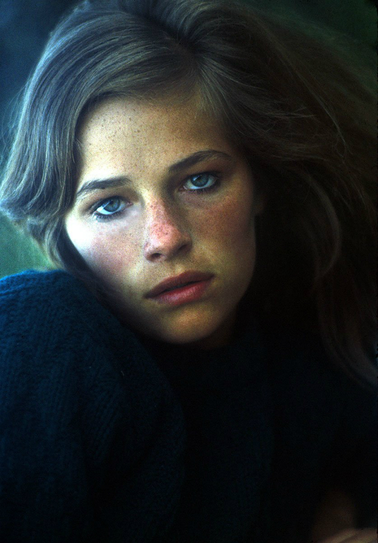 5womenwithfreckles-01.jpg