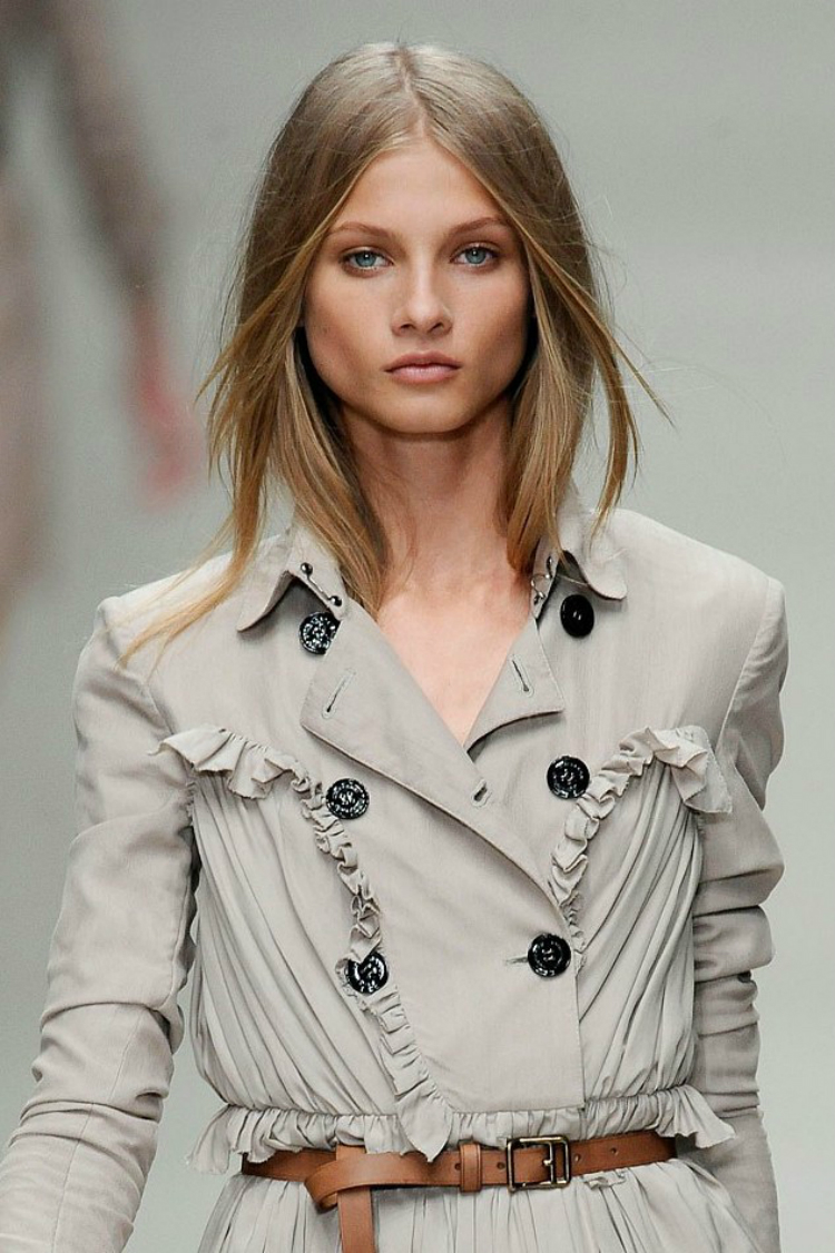 6burberry-signature-beautylooks-05.jpg
