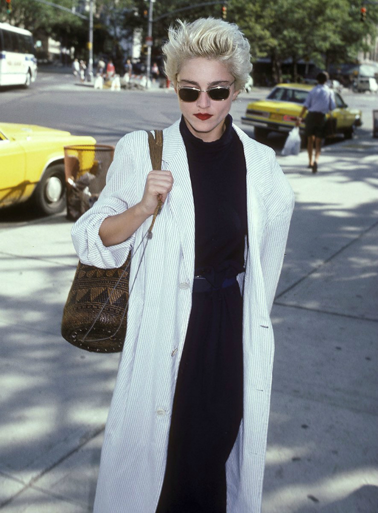 6platimunvblondes-03.jpg