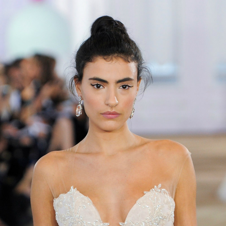7bridal-beauty-looks-from17collections-05.jpg