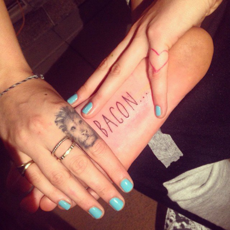 8modeltattos-02.jpg