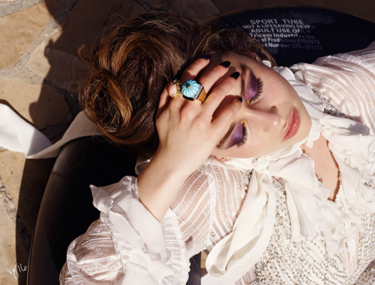 Emilia-Clarke-Violet-Grey-June-2016-Photoshoot04.jpg