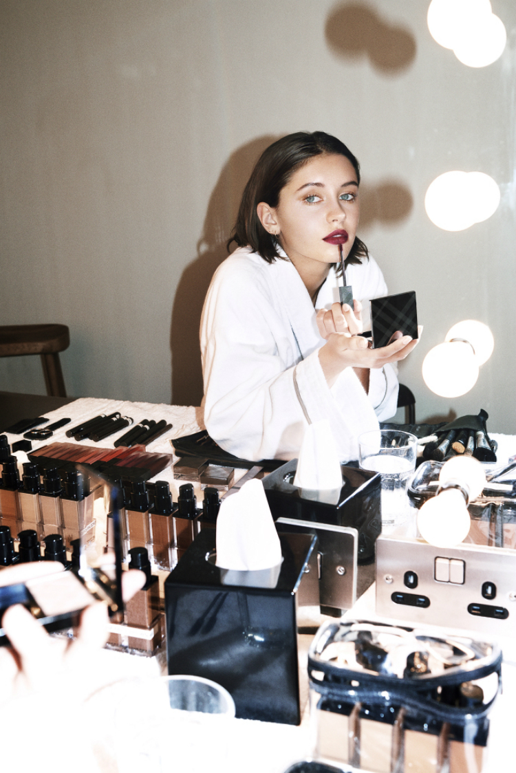 iris-law-burberry-03.jpg