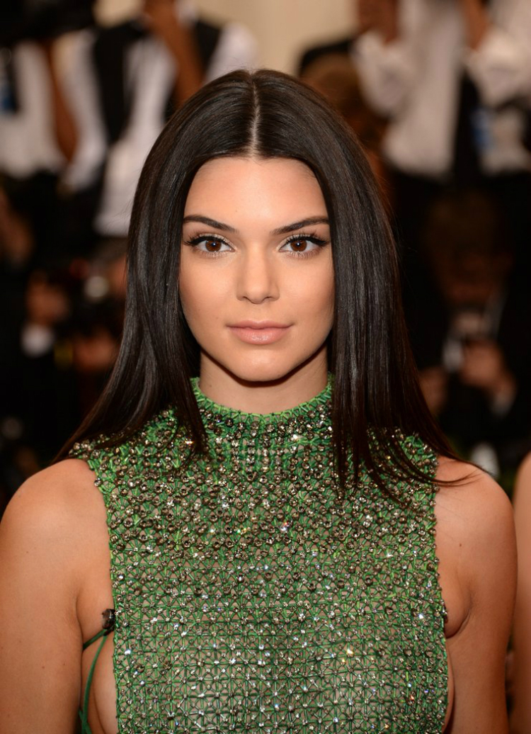 straight-hair-trend-04.jpg