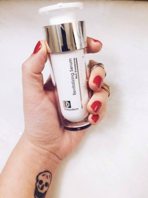 6reasonwhytowearserum-01.jpg