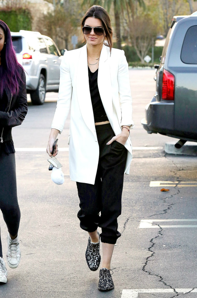 3howtowearsweatpants_01.jpg