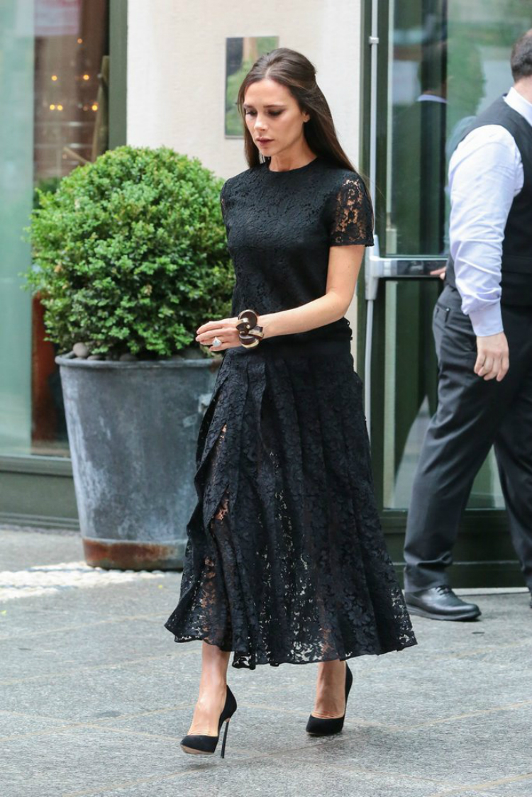 9victoriabeckhamlooks-05.jpg