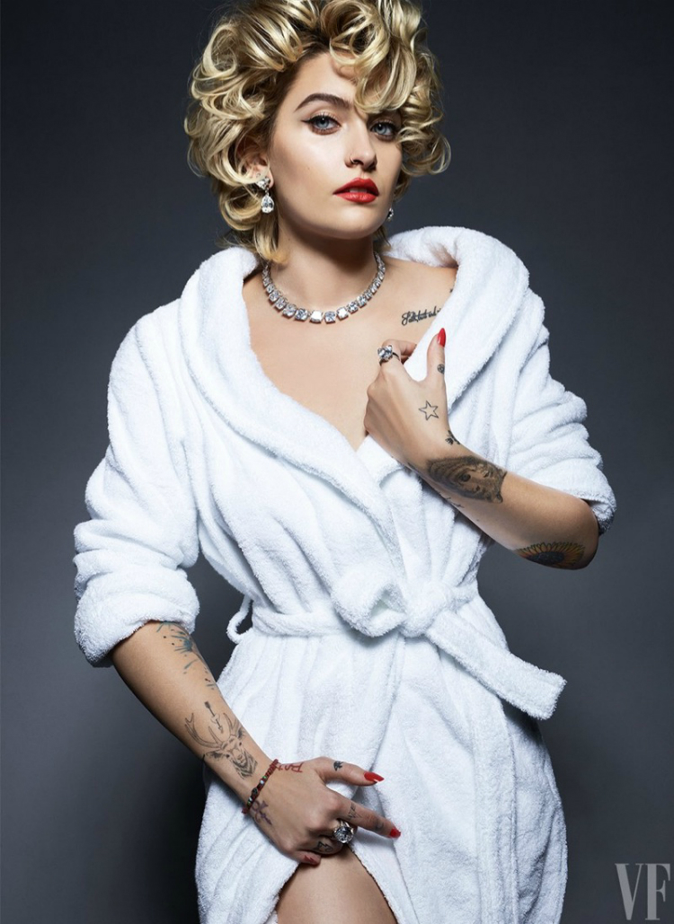 Paris-Jackson-Vanity-Fair-Magazine-May-2017-Photoshoot04.jpg