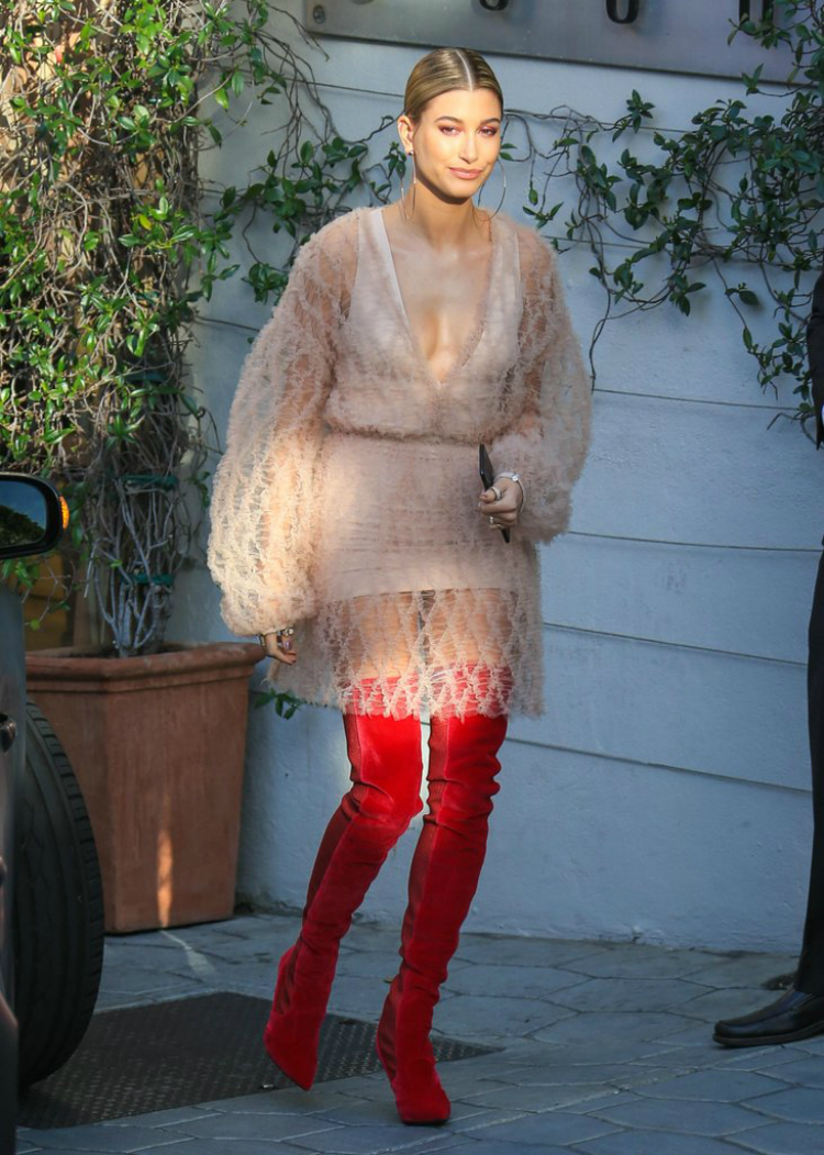boots-instead-ofpants-trend-07.jpg