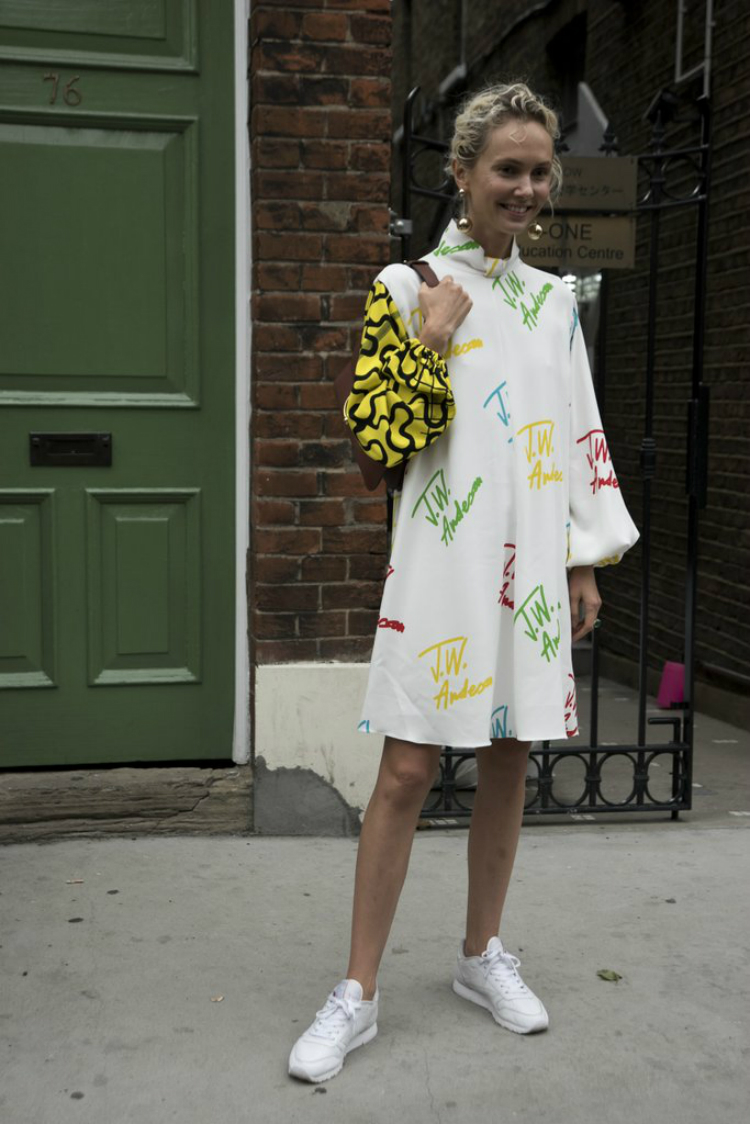 dressandsneakers-03.jpg