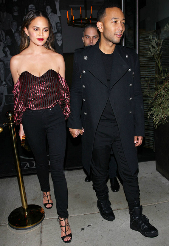 1jeans-all-celebs-wear-02.jpg