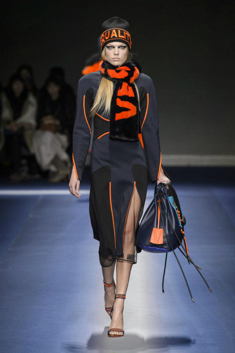 20172018-versace-mfw-01.jpg