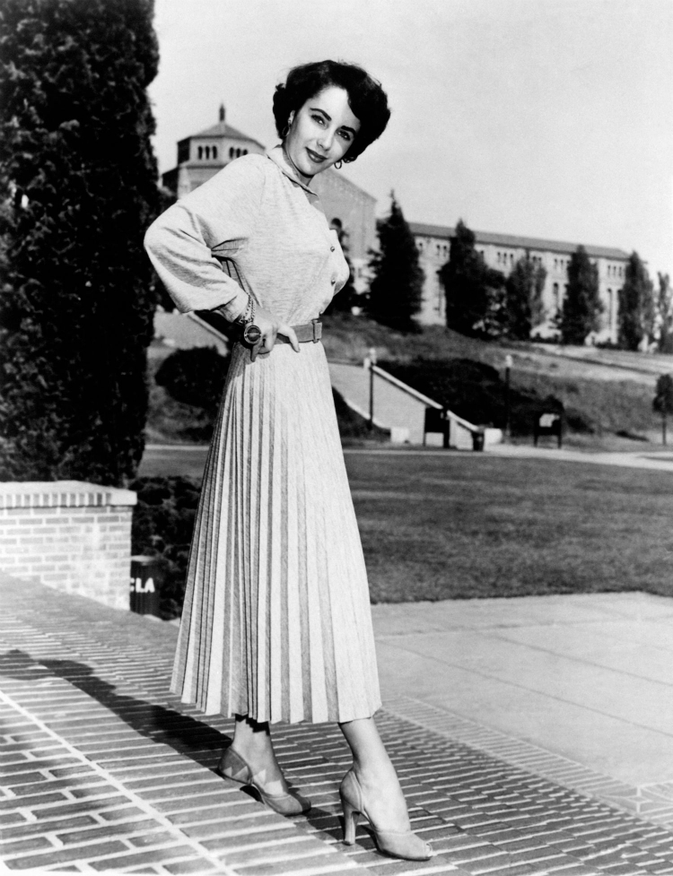 7elizabethtaylor-fashion-items-style-06.jpg