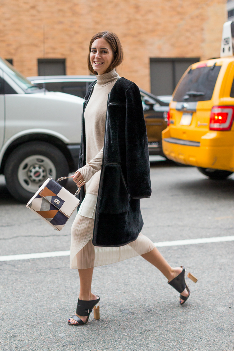 7textured-looks-elevate-outfit-03.jpg