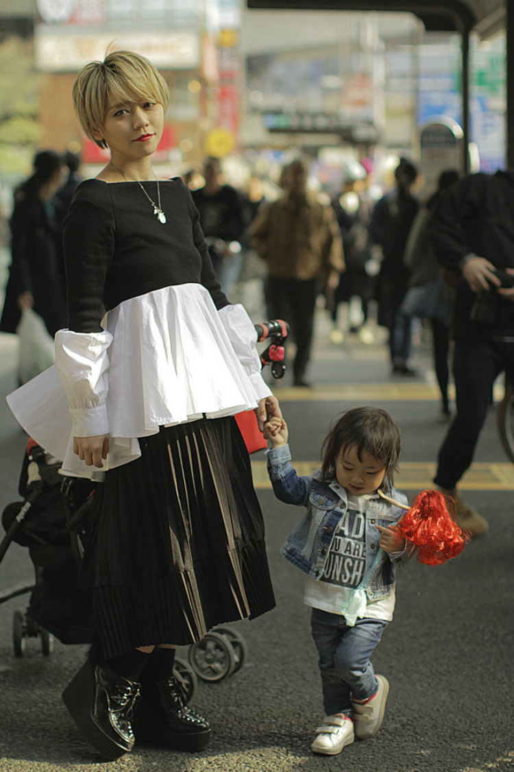01-tokyo-street-style-08.jpg
