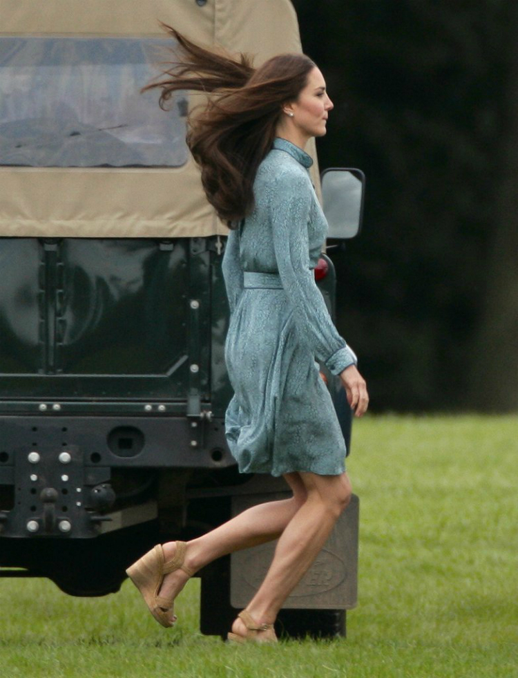 7staples-at-katemiddletons-wardrobe-05.jpg