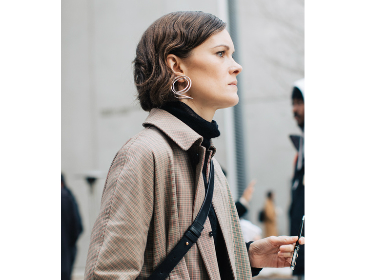 8photos-statement-earrings-paris-03.jpg