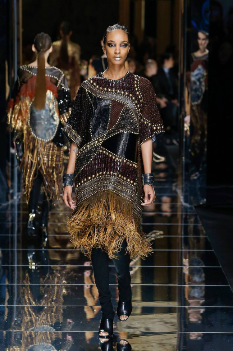 Balmain-Fall-Winter-2017-Runway13.jpg