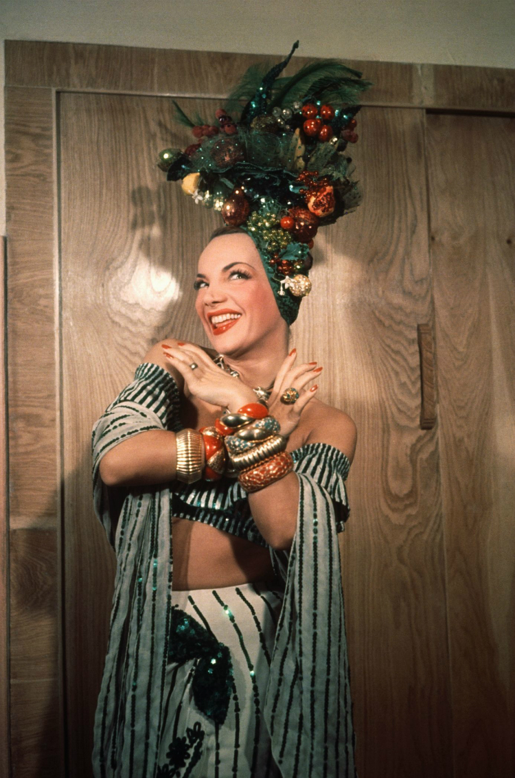 7iconiclooksfrom7iconicwomen_01.jpg
