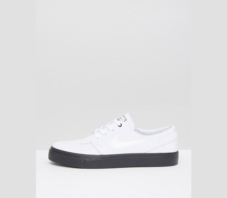 7whitesneakersforspring_07.jpg