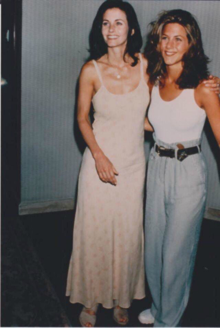 90slooks-jenniferaniston-07.jpg