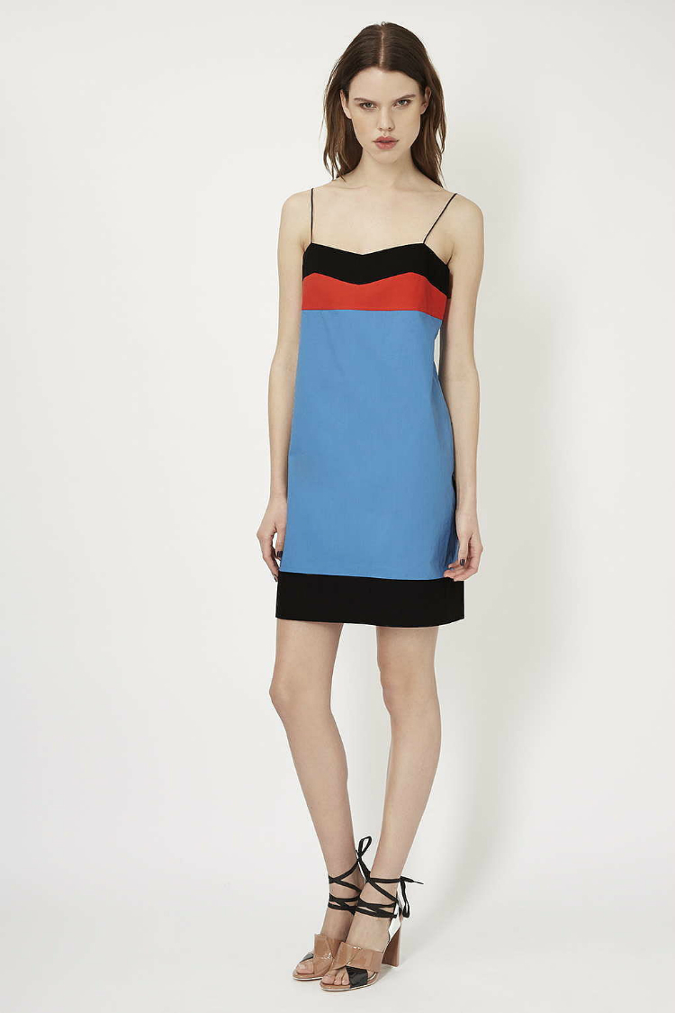 5dresseseverywomanowns_5.jpg