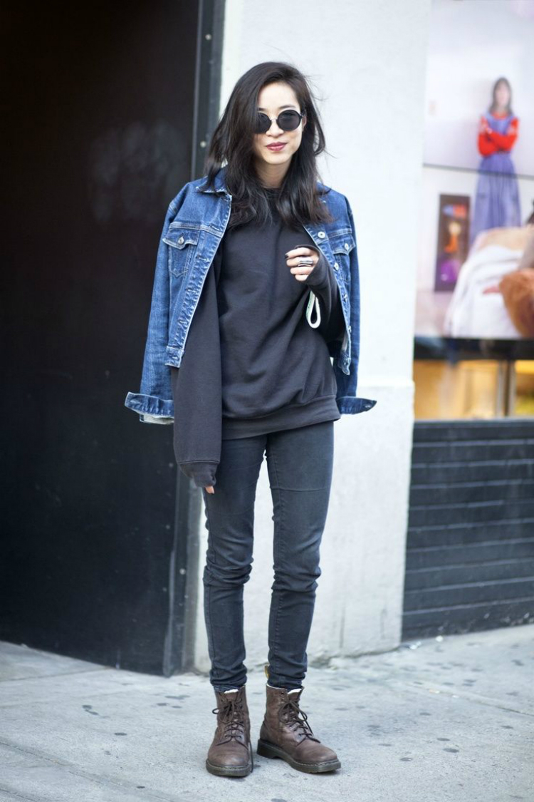 5jacketsallwomenshouldown_02.jpg