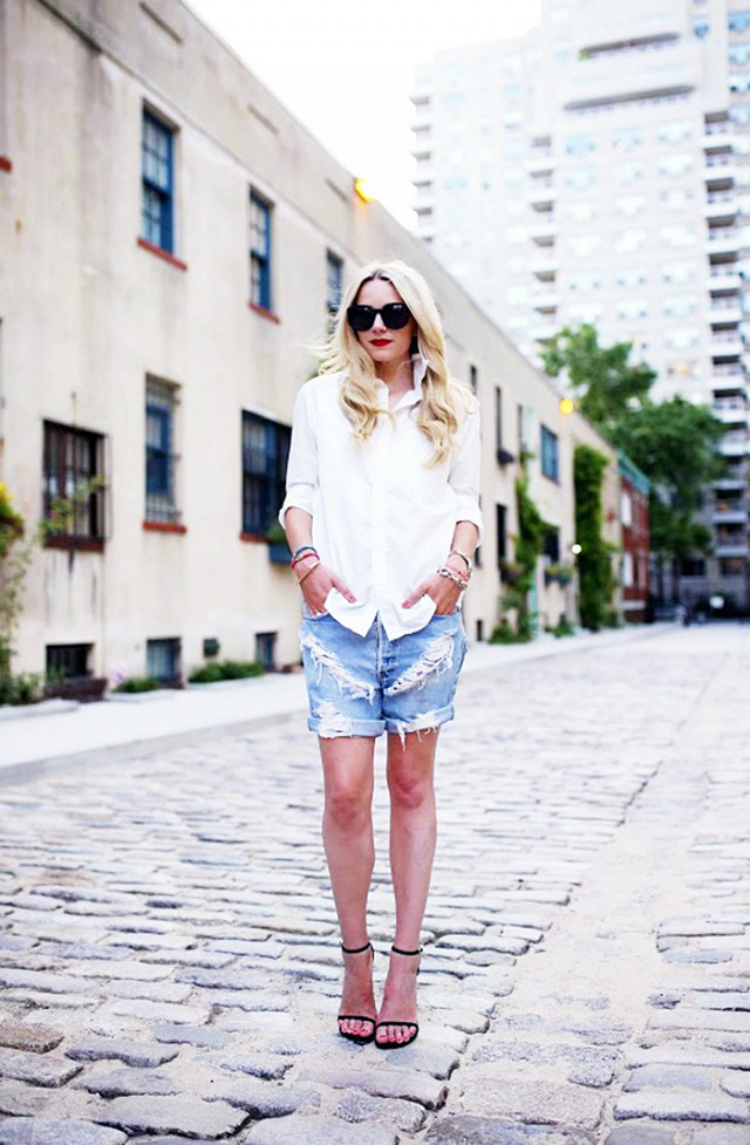 5topnyfashionbloggers-02.jpg