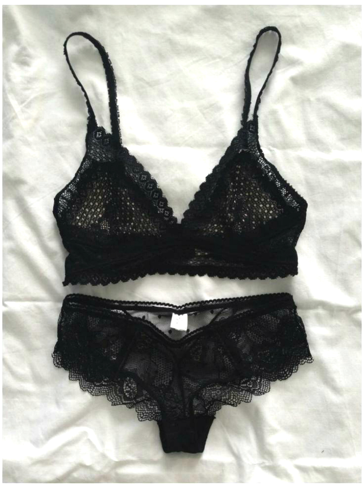 5underweareverywomanshouldown_02.jpg
