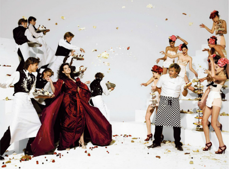 8nigella-lawson-mario-testino-vogue-dec06_b_1080x720.jpg