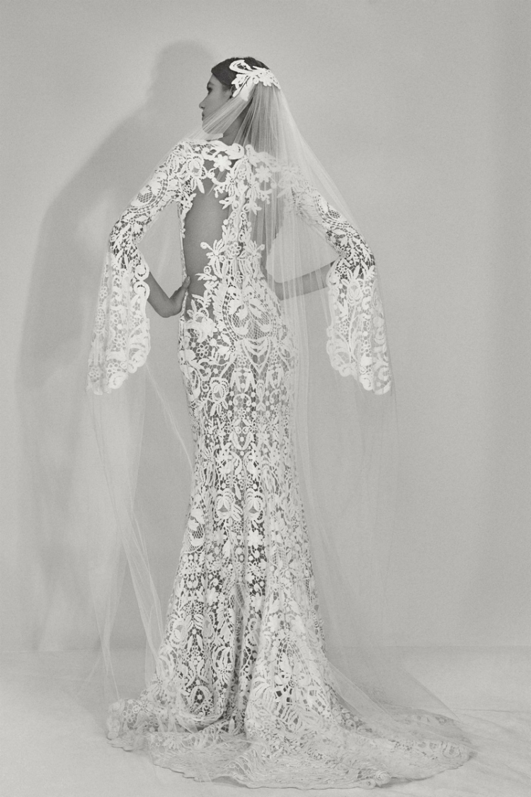 Elie-Saab-Fall-2017-Bridal-Wedding-Dresses07.jpg