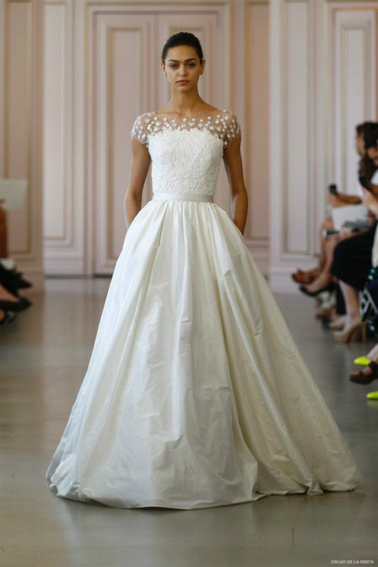 oscar-de-la-renta-2016-spring-wedding-dresses22.jpg