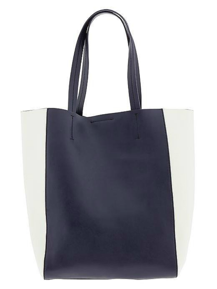 5bagseverywomanshouldown_04.jpg