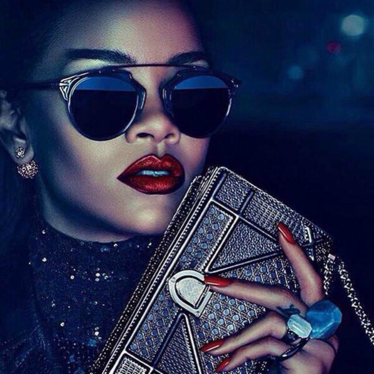 dior_rihanna_1.jpg