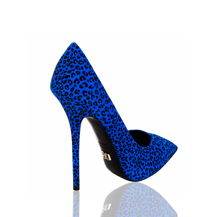 christmas_shoes_dukas.jpg
