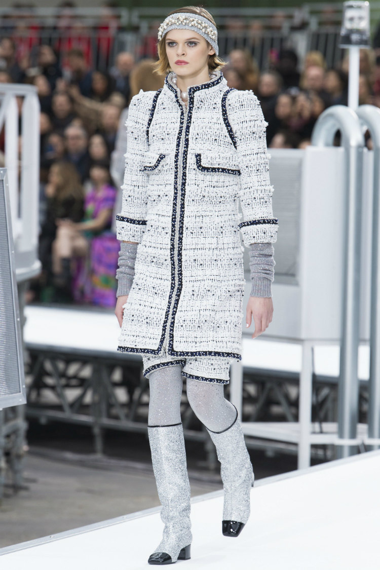 20172018-fw-chanel-01.jpg