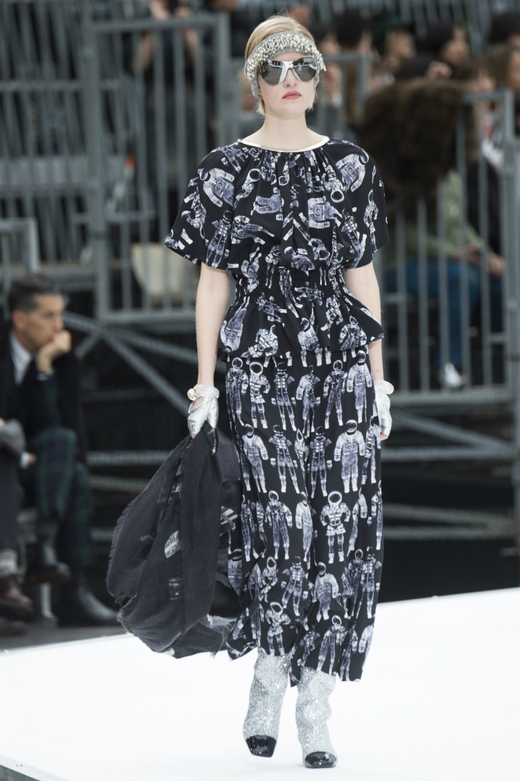 20172018-fw-chanel-07.jpg