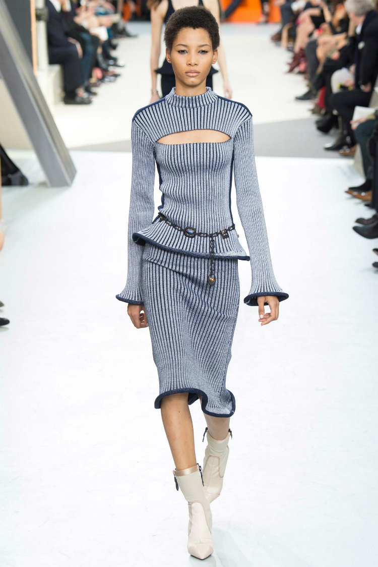 louis-vuitton-fall-winter-2015-runway03.jpg