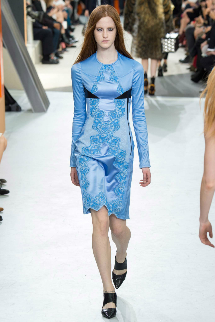 louis-vuitton-fall-winter-2015-runway06.jpg