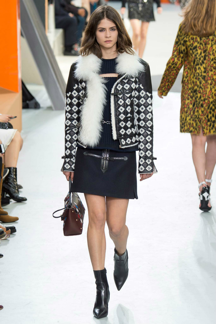 louis-vuitton-fall-winter-2015-runway10.jpg