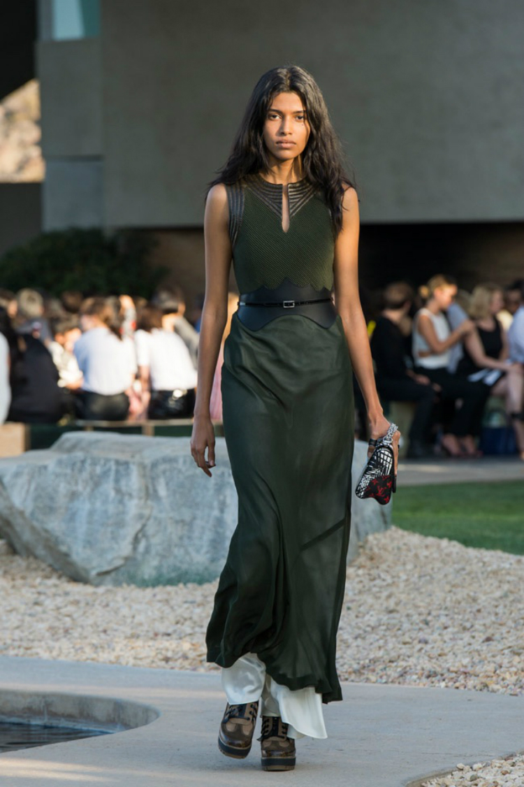 louis-vuitton-palm-springs-05.jpg