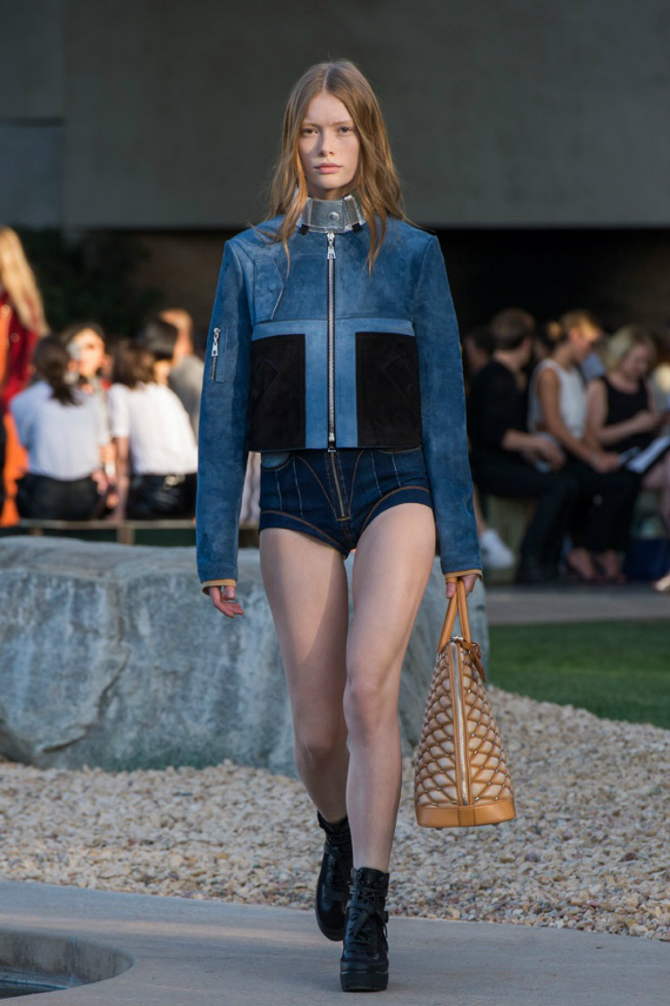 louis-vuitton-palm-springs-07.jpg