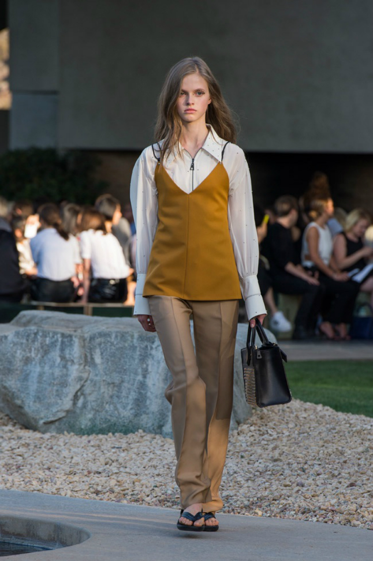 louis-vuitton-palm-springs-08.jpg