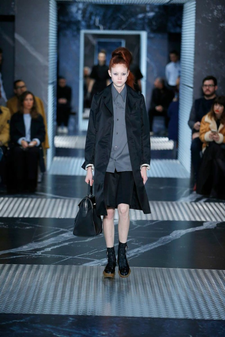 prada-womens-pre-fall-2015-show01.jpg