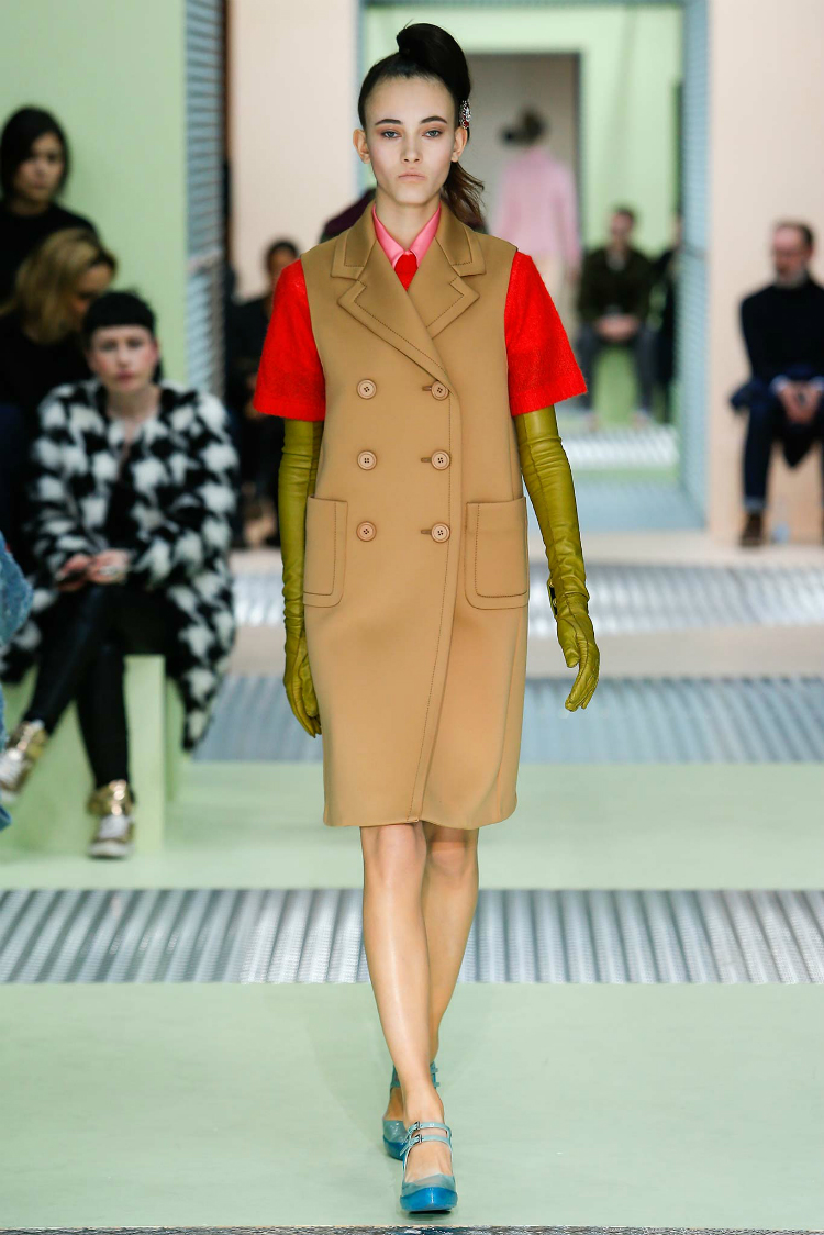 pradafall15_2.jpg